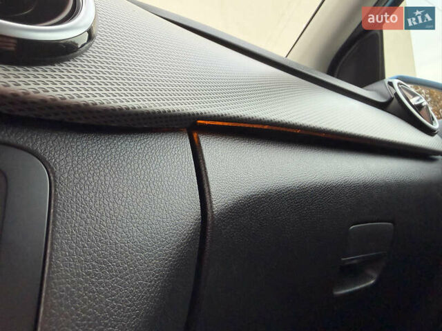 Синий Мерседес Б-класс, объемом двигателя 0 л и пробегом 122 тыс. км за 9399 $, фото 14 на Automoto.ua