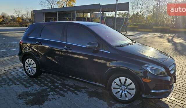 Синий Мерседес Б-класс, объемом двигателя 0 л и пробегом 56 тыс. км за 10200 $, фото 3 на Automoto.ua