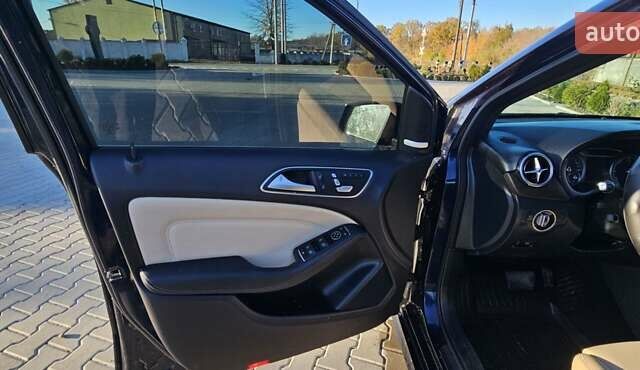 Синий Мерседес Б-класс, объемом двигателя 0 л и пробегом 56 тыс. км за 13350 $, фото 14 на Automoto.ua