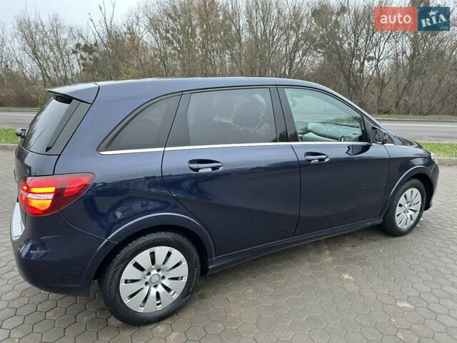 Синій Мерседес Б-клас, об'ємом двигуна 0 л та пробігом 102 тис. км за 15000 $, фото 7 на Automoto.ua