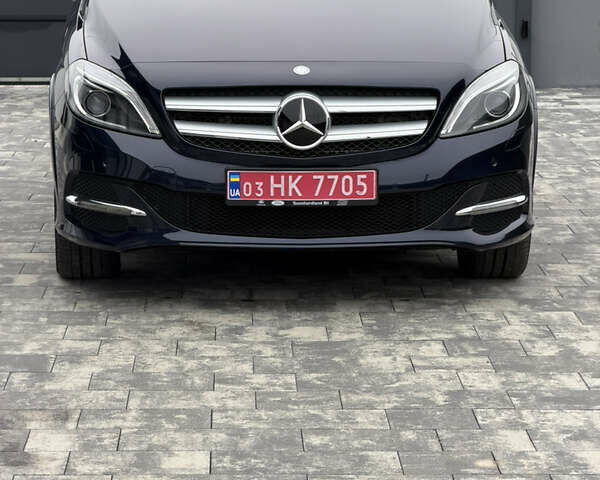 Синий Мерседес Б-класс, объемом двигателя 0 л и пробегом 61 тыс. км за 9750 $, фото 1 на Automoto.ua