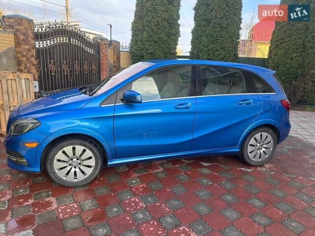 Синій Мерседес Б-клас, об'ємом двигуна 0 л та пробігом 95 тис. км за 14000 $, фото 1 на Automoto.ua