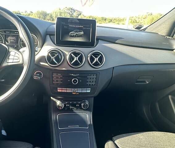 Синій Мерседес Б-клас, об'ємом двигуна 0 л та пробігом 53 тис. км за 8800 $, фото 20 на Automoto.ua