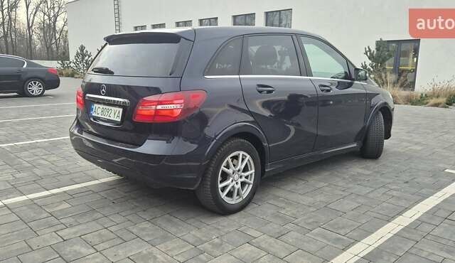 Синий Мерседес Б-класс, объемом двигателя 0 л и пробегом 84 тыс. км за 11900 $, фото 5 на Automoto.ua