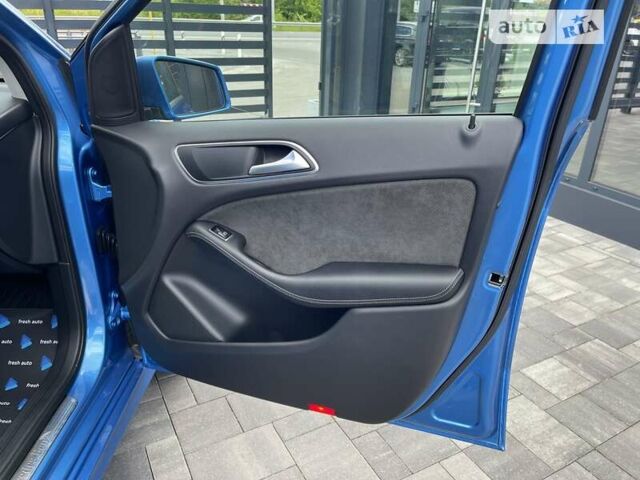 Синій Мерседес Б-клас, об'ємом двигуна 0 л та пробігом 104 тис. км за 10500 $, фото 31 на Automoto.ua