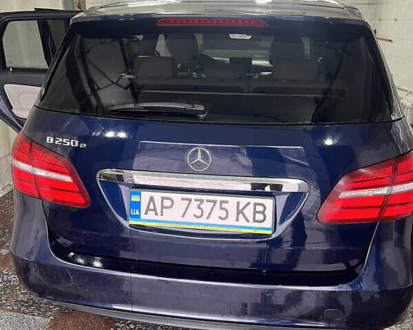 Синій Мерседес Б-клас, об'ємом двигуна 0 л та пробігом 200 тис. км за 16999 $, фото 6 на Automoto.ua