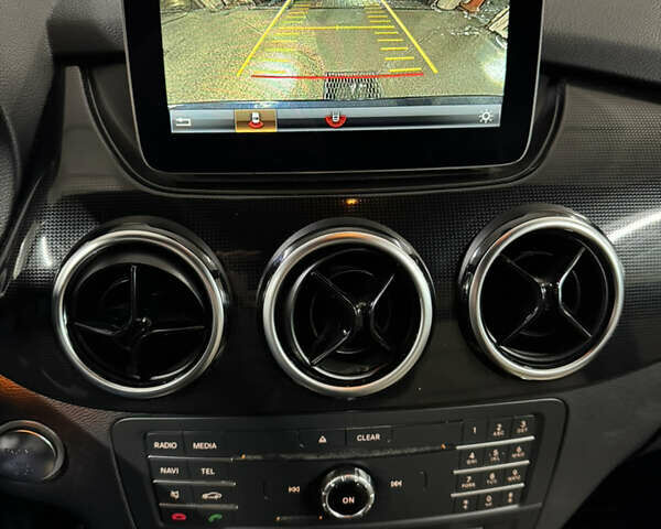 Синий Мерседес Б-класс, объемом двигателя 0 л и пробегом 111 тыс. км за 10800 $, фото 12 на Automoto.ua