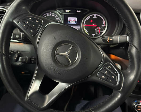 Синий Мерседес Б-класс, объемом двигателя 0 л и пробегом 111 тыс. км за 10800 $, фото 9 на Automoto.ua