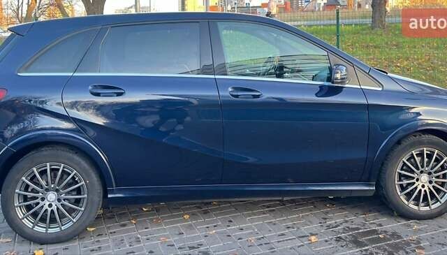 Синій Мерседес Б-клас, об'ємом двигуна 0 л та пробігом 63 тис. км за 11000 $, фото 6 на Automoto.ua
