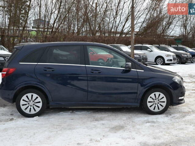 Синий Мерседес Б-класс, объемом двигателя 0 л и пробегом 80 тыс. км за 10500 $, фото 5 на Automoto.ua