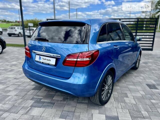 Синій Мерседес Б-клас, об'ємом двигуна 0 л та пробігом 104 тис. км за 10500 $, фото 9 на Automoto.ua