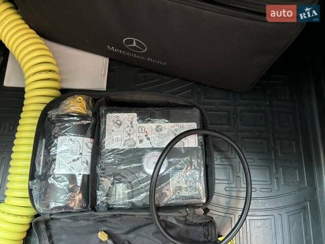 Синий Мерседес Б-класс, объемом двигателя 0 л и пробегом 54 тыс. км за 16799 $, фото 31 на Automoto.ua