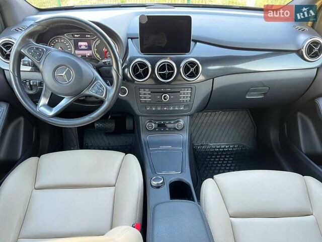 Синій Мерседес Б-клас, об'ємом двигуна 0 л та пробігом 63 тис. км за 11000 $, фото 13 на Automoto.ua