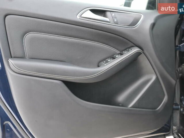 Синий Мерседес Б-класс, объемом двигателя 0 л и пробегом 80 тыс. км за 10500 $, фото 15 на Automoto.ua