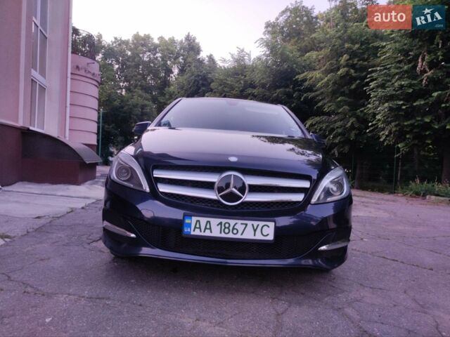 Синій Мерседес Б-клас, об'ємом двигуна 0 л та пробігом 120 тис. км за 12400 $, фото 2 на Automoto.ua