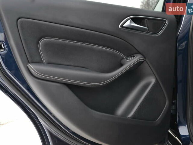 Синий Мерседес Б-класс, объемом двигателя 0 л и пробегом 80 тыс. км за 10500 $, фото 17 на Automoto.ua