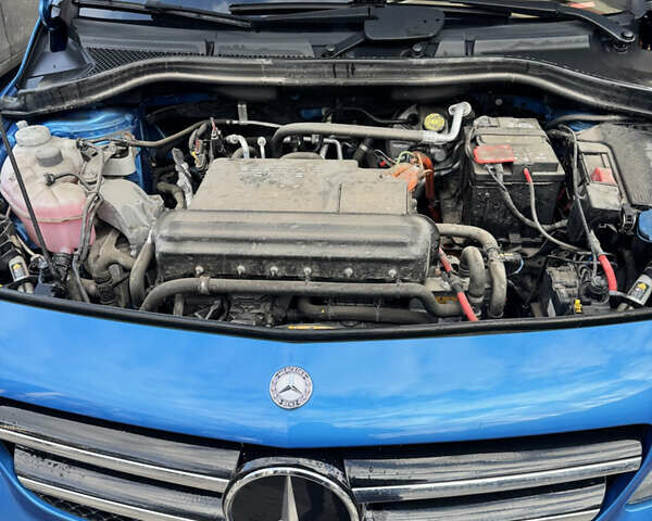 Синій Мерседес Б-клас, об'ємом двигуна 0 л та пробігом 159 тис. км за 11200 $, фото 15 на Automoto.ua