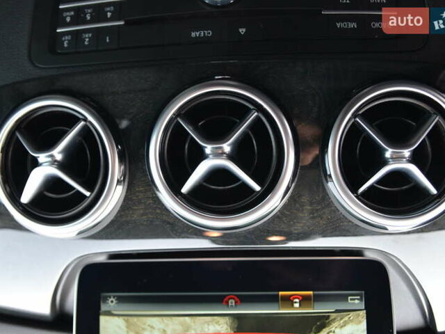 Синий Мерседес Б-класс, объемом двигателя 0 л и пробегом 80 тыс. км за 10500 $, фото 25 на Automoto.ua