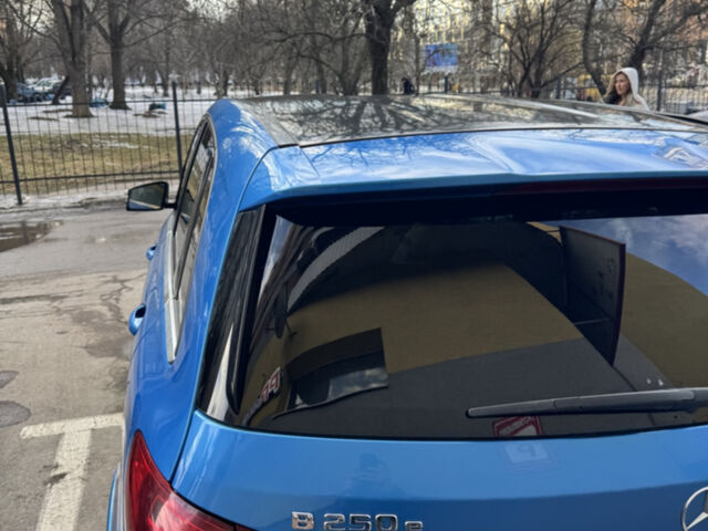 Синій Мерседес Б-клас, об'ємом двигуна 0 л та пробігом 159 тис. км за 12000 $, фото 22 на Automoto.ua