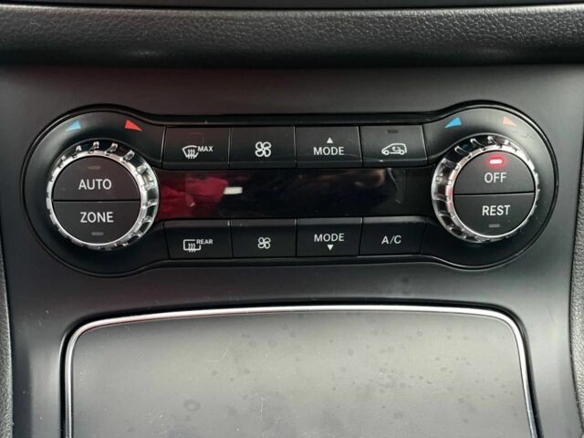 Синій Мерседес Б-клас, об'ємом двигуна 0 л та пробігом 100 тис. км за 11900 $, фото 12 на Automoto.ua