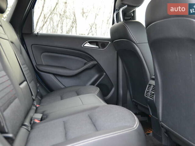 Синий Мерседес Б-класс, объемом двигателя 0 л и пробегом 80 тыс. км за 10500 $, фото 19 на Automoto.ua