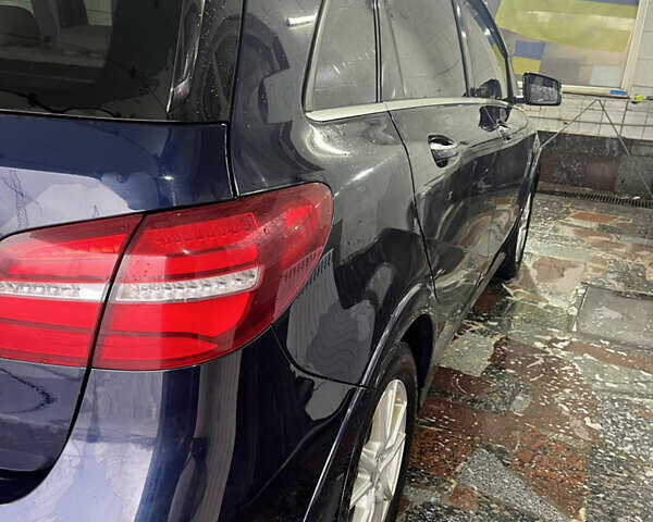 Синій Мерседес Б-клас, об'ємом двигуна 0 л та пробігом 200 тис. км за 16999 $, фото 4 на Automoto.ua