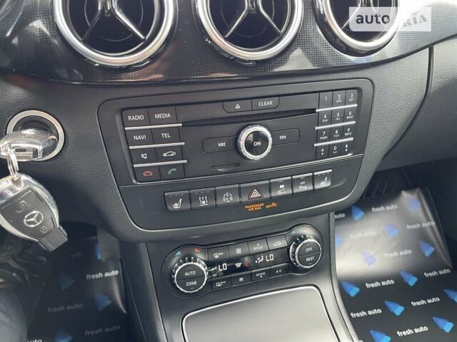 Синій Мерседес Б-клас, об'ємом двигуна 0 л та пробігом 104 тис. км за 10500 $, фото 20 на Automoto.ua