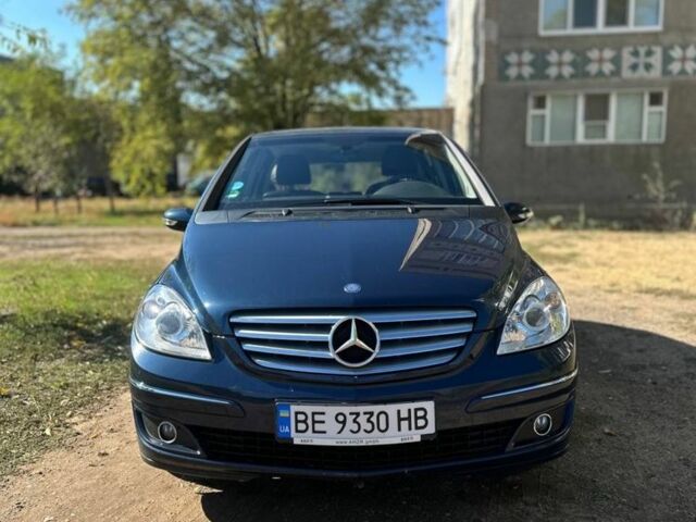 Синий Мерседес Б-класс, объемом двигателя 1.5 л и пробегом 108 тыс. км за 6800 $, фото 1 на Automoto.ua