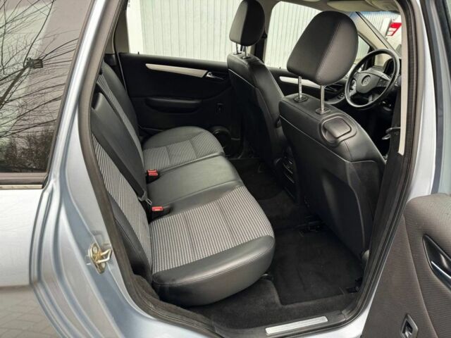 Синий Мерседес Б-класс, объемом двигателя 2 л и пробегом 147 тыс. км за 6300 $, фото 13 на Automoto.ua