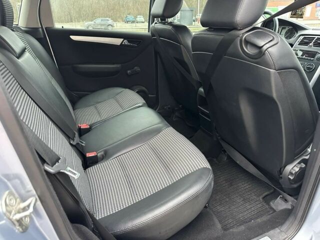 Синій Мерседес Б-клас, об'ємом двигуна 1.7 л та пробігом 220 тис. км за 5500 $, фото 10 на Automoto.ua