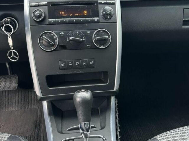 Синій Мерседес Б-клас, об'ємом двигуна 1.7 л та пробігом 220 тис. км за 5500 $, фото 8 на Automoto.ua