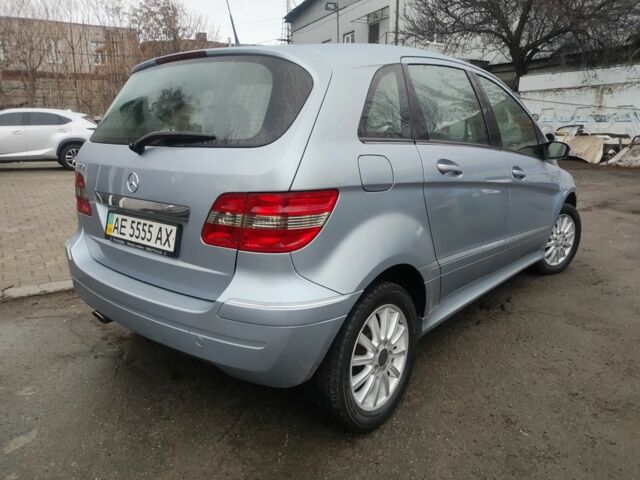 Синій Мерседес Б-клас, об'ємом двигуна 2 л та пробігом 76 тис. км за 7999 $, фото 3 на Automoto.ua