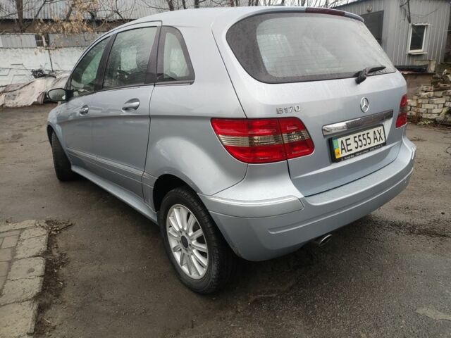 Синій Мерседес Б-клас, об'ємом двигуна 2 л та пробігом 76 тис. км за 7999 $, фото 4 на Automoto.ua