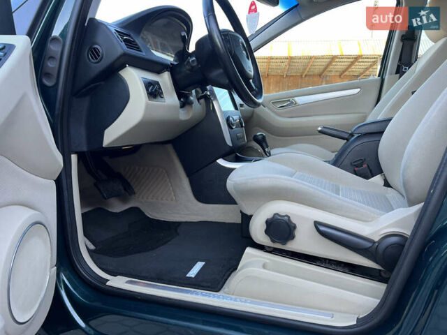 Мерседес Б-класс 2006 в Надворной на Automoto.ua Зеленый Мерседес Б-класс, объемом двигателя 1.7 л и пробегом 128 тыс. км за 6999 $, фото 26 на Automoto.ua