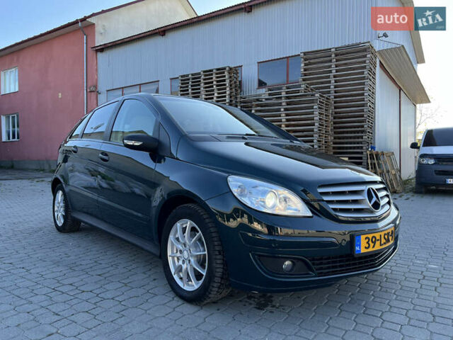 Мерседес Б-класс 2006 в Надворной на Automoto.ua Зеленый Мерседес Б-класс, объемом двигателя 1.7 л и пробегом 128 тыс. км за 6999 $, фото 1 на Automoto.ua