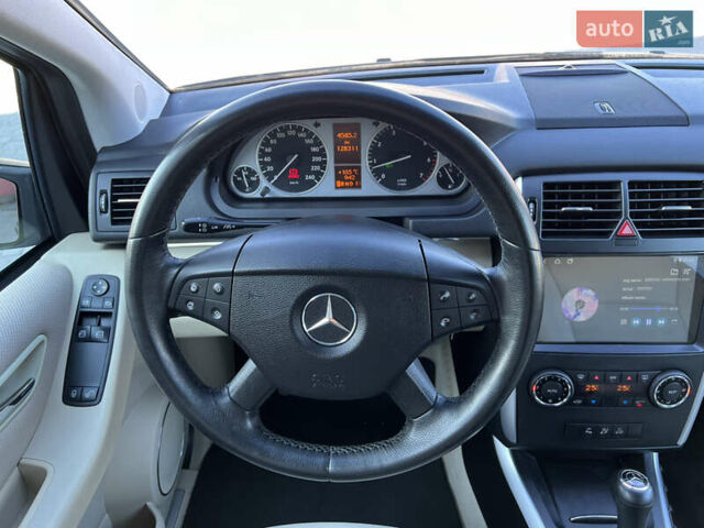 Мерседес Б-класс 2006 в Надворной на Automoto.ua Зеленый Мерседес Б-класс, объемом двигателя 1.7 л и пробегом 128 тыс. км за 6999 $, фото 36 на Automoto.ua