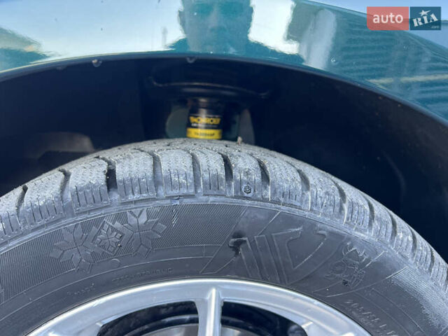 Мерседес Б-класс 2006 в Надворной на Automoto.ua Зеленый Мерседес Б-класс, объемом двигателя 1.7 л и пробегом 128 тыс. км за 6999 $, фото 45 на Automoto.ua