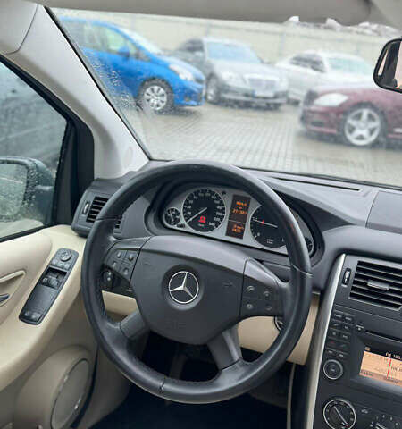 Зеленый Мерседес Б-класс, объемом двигателя 1.99 л и пробегом 211 тыс. км за 7500 $, фото 16 на Automoto.ua