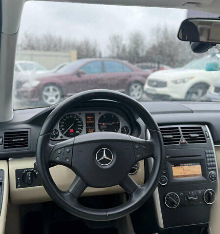 Зеленый Мерседес Б-класс, объемом двигателя 1.99 л и пробегом 211 тыс. км за 7500 $, фото 10 на Automoto.ua