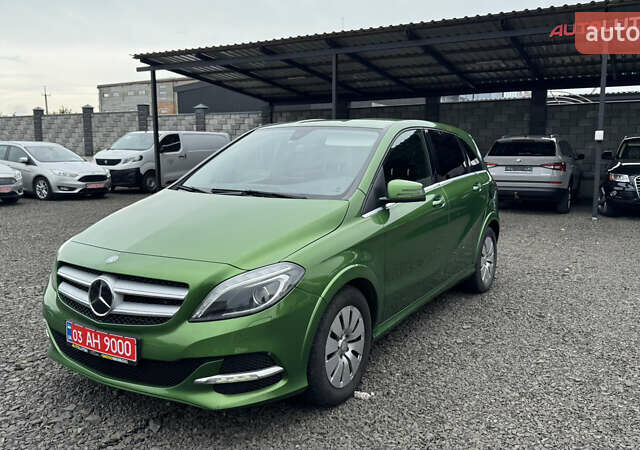 Зелений Мерседес Б-клас, об'ємом двигуна 0 л та пробігом 53 тис. км за 9999 $, фото 1 на Automoto.ua