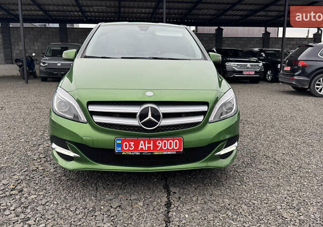 Зелений Мерседес Б-клас, об'ємом двигуна 0 л та пробігом 53 тис. км за 9999 $, фото 2 на Automoto.ua