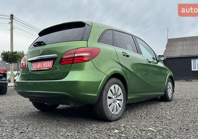 Зелений Мерседес Б-клас, об'ємом двигуна 0 л та пробігом 53 тис. км за 9999 $, фото 7 на Automoto.ua