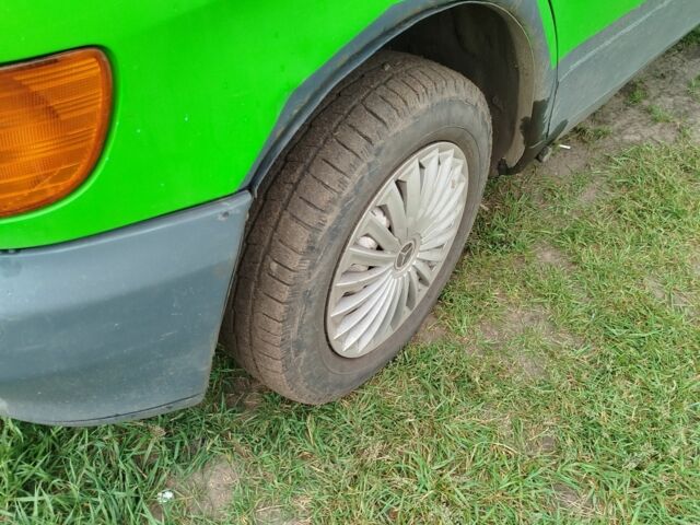 Зелений Мерседес Б-клас, об'ємом двигуна 2.3 л та пробігом 505 тис. км за 3400 $, фото 4 на Automoto.ua