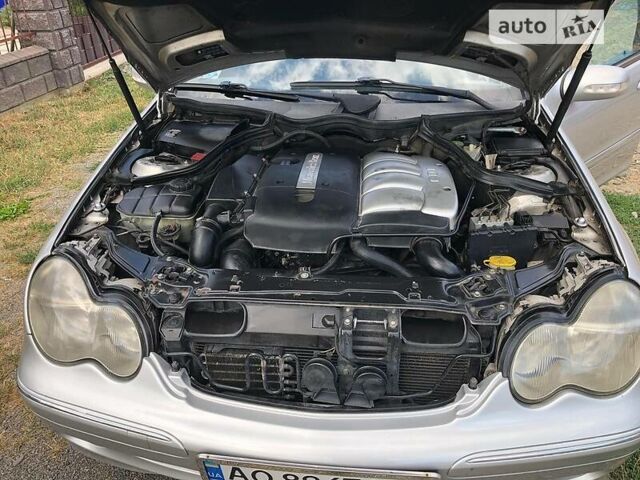 Сірий Мерседес Ц 220, об'ємом двигуна 2.2 л та пробігом 265 тис. км за 5099 $, фото 11 на Automoto.ua