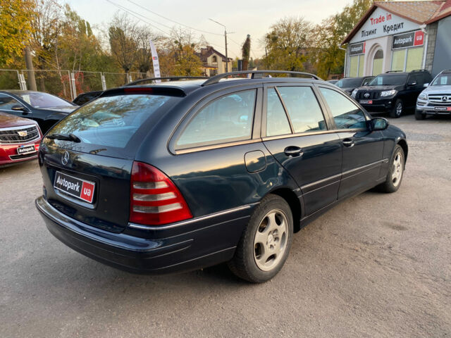 Чорний Мерседес Ц 270, об'ємом двигуна 2.7 л та пробігом 367 тис. км за 4990 $, фото 4 на Automoto.ua