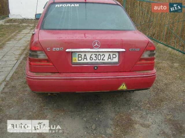 Красный Мерседес Ц 280, объемом двигателя 0 л и пробегом 334 тыс. км за 2700 $, фото 5 на Automoto.ua