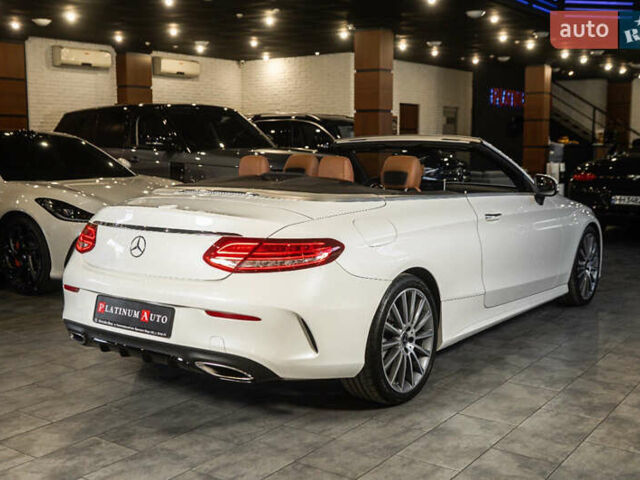 Білий Мерседес Ц-Клас, об'ємом двигуна 1.99 л та пробігом 134 тис. км за 33900 $, фото 7 на Automoto.ua