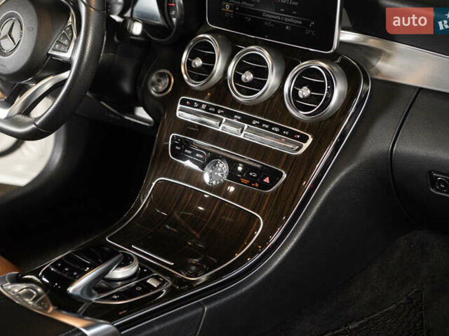 Білий Мерседес Ц-Клас, об'ємом двигуна 1.99 л та пробігом 134 тис. км за 33900 $, фото 40 на Automoto.ua