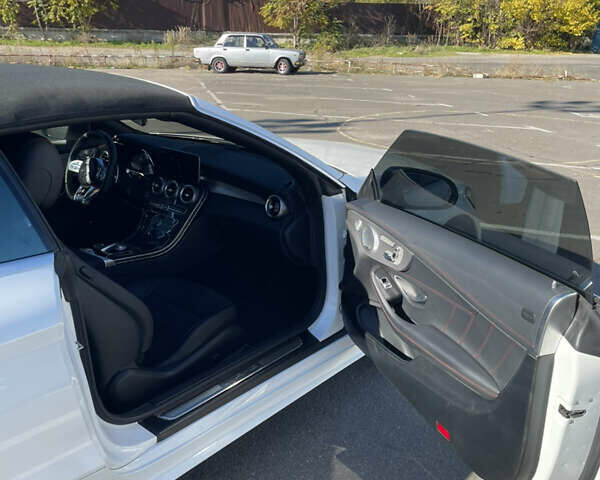 Белый Мерседес Ц-Класс, объемом двигателя 3 л и пробегом 76 тыс. км за 39999 $, фото 40 на Automoto.ua