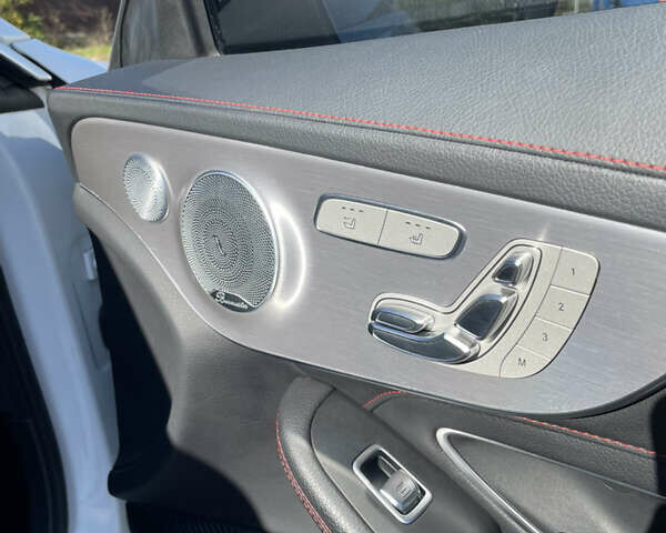 Белый Мерседес Ц-Класс, объемом двигателя 3 л и пробегом 76 тыс. км за 39999 $, фото 42 на Automoto.ua